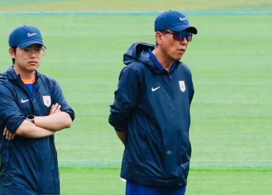 曝山东泰山将任命韩鹏出任代理主帅下半程专注年轻化