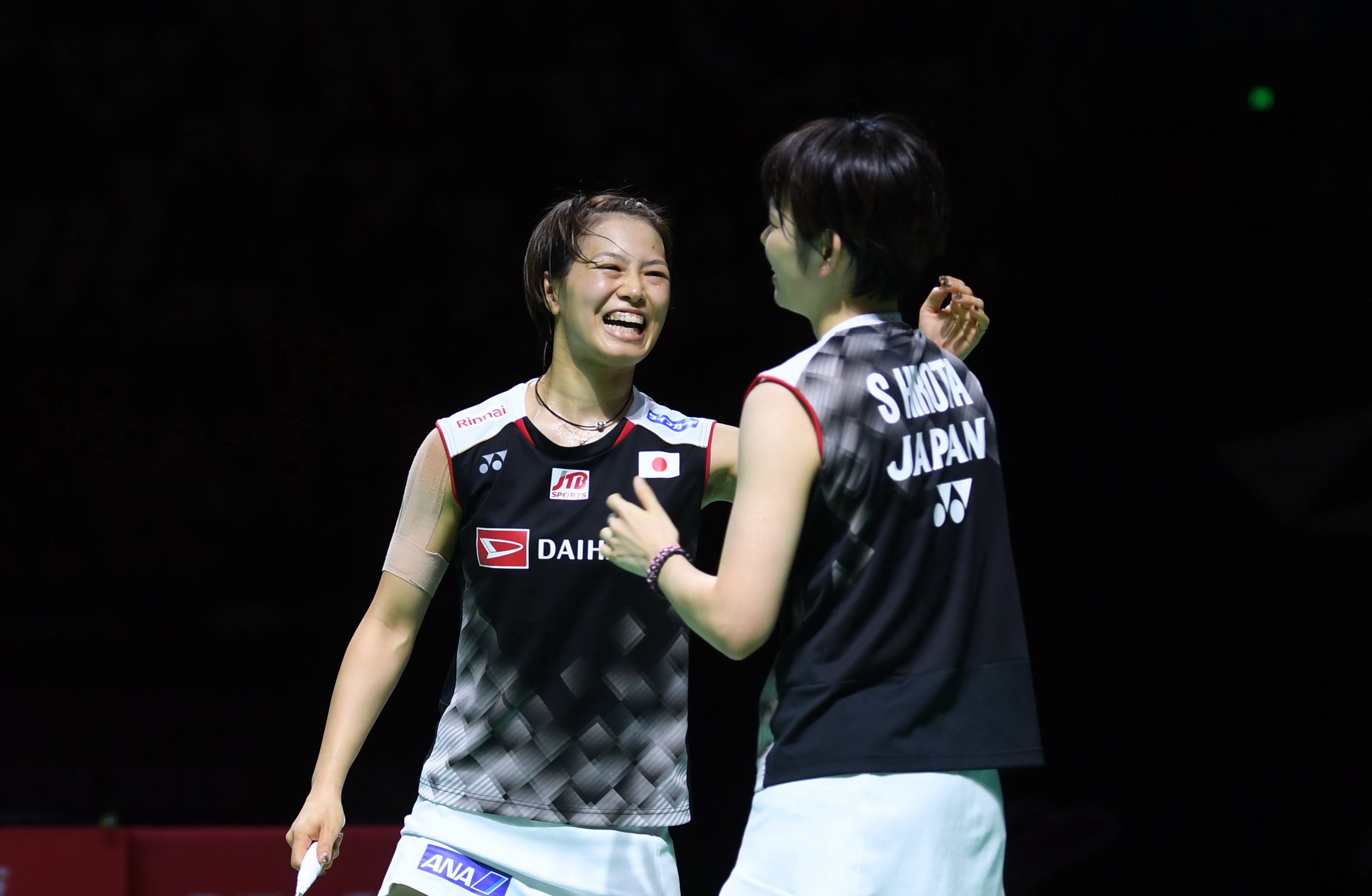为队友复仇！兴邦组合2-1世界第五夺日本赛混双冠军