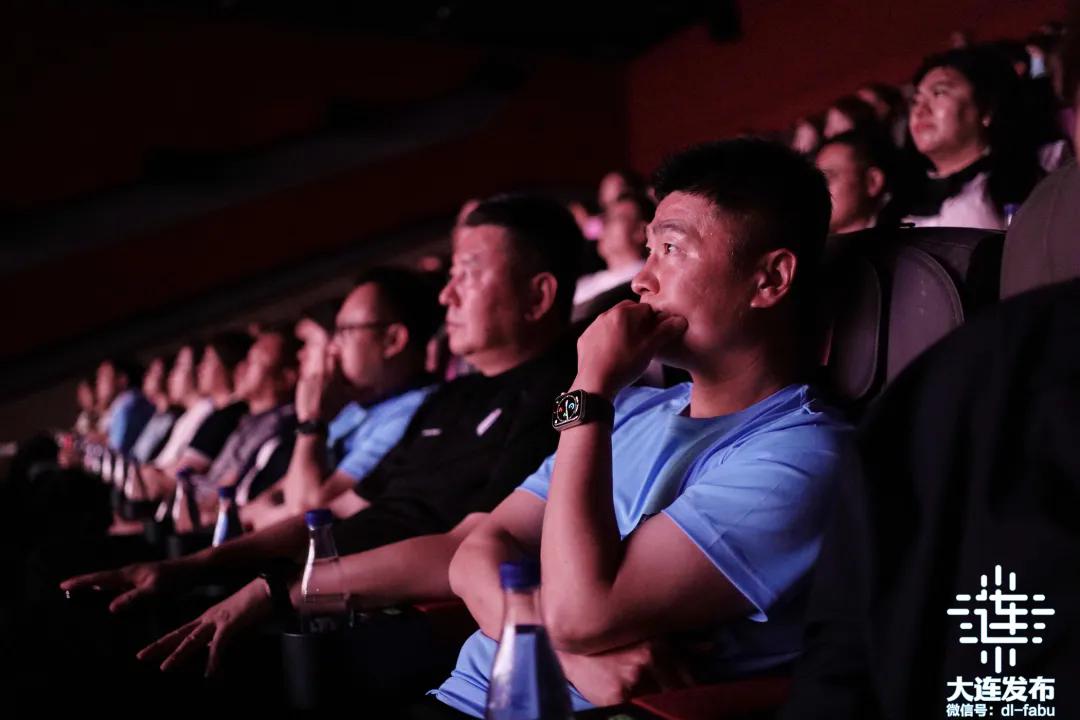 《决战梭鱼湾》7月4日全国上映，中国首部足球纪录电影展现大连精神